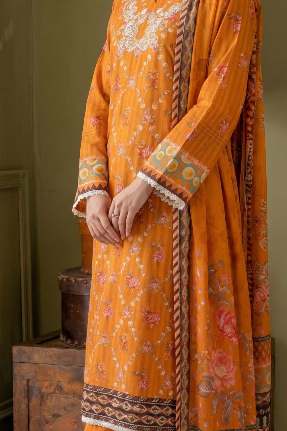 3 Piece - Embroidered Digital Printed Lawn Suit U001235 (Unstitched and Stitched)
