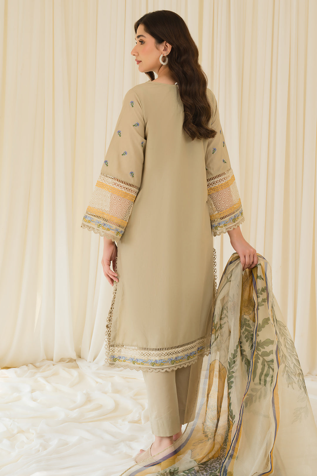 3 Piece - Embroidered Cambric Suit P0816
