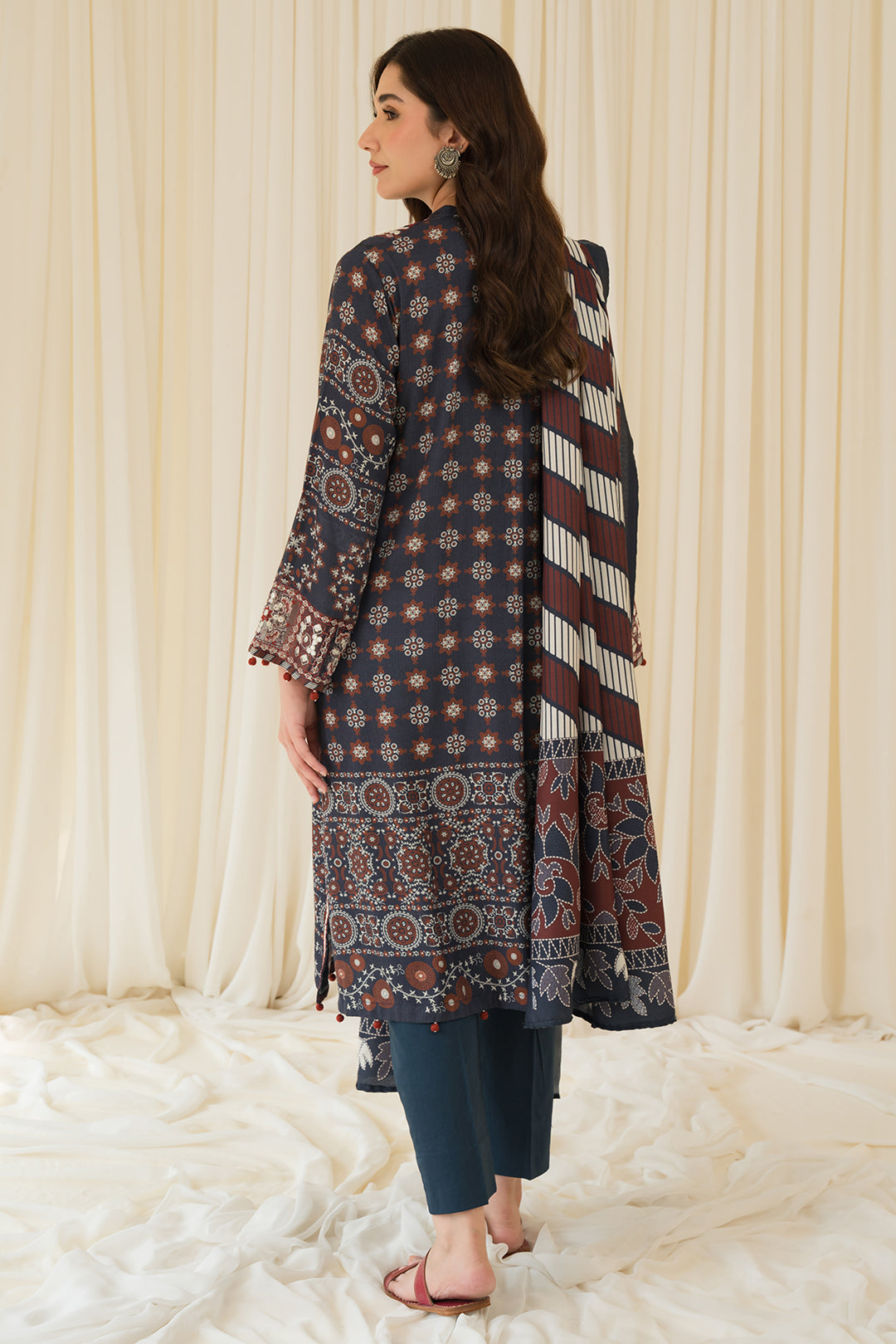 2 Piece - Embroidered Linen Suit PB921D