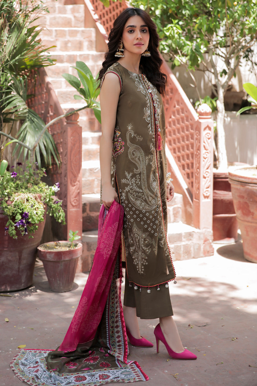 2 Piece - Embroidered Digital Printed Lawn Suit U0409