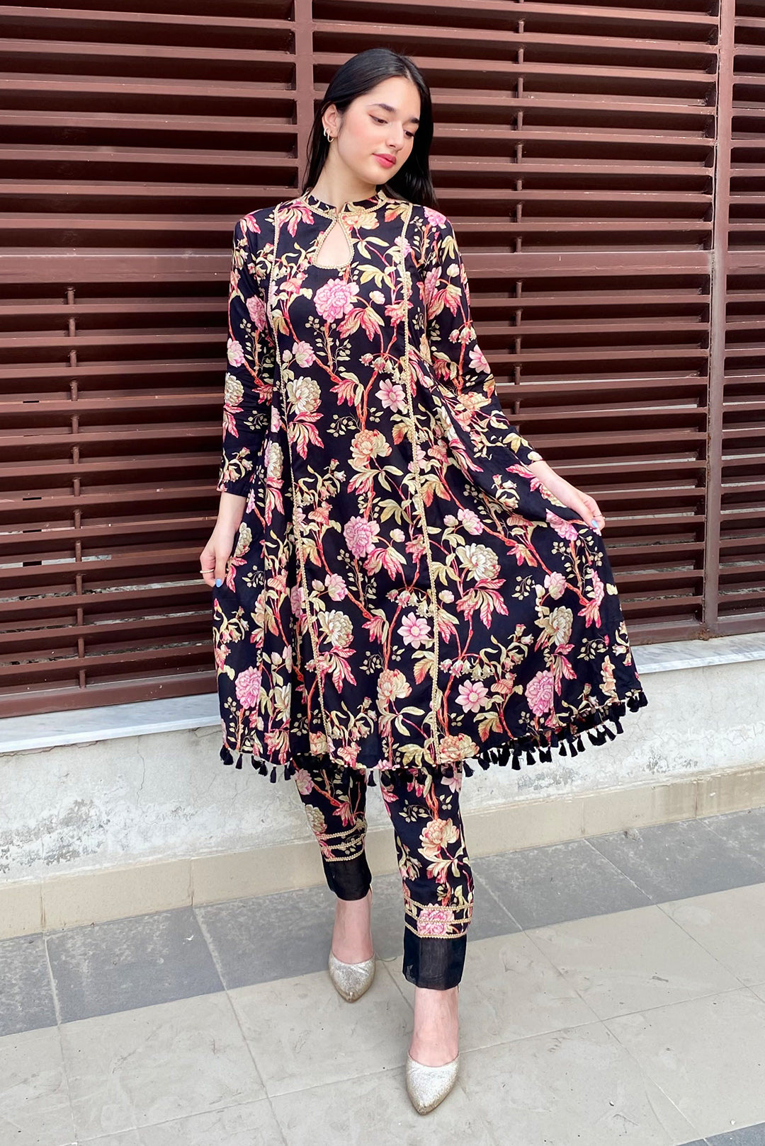 Piece Digital Printed Linen Suit U0853A - Main Image