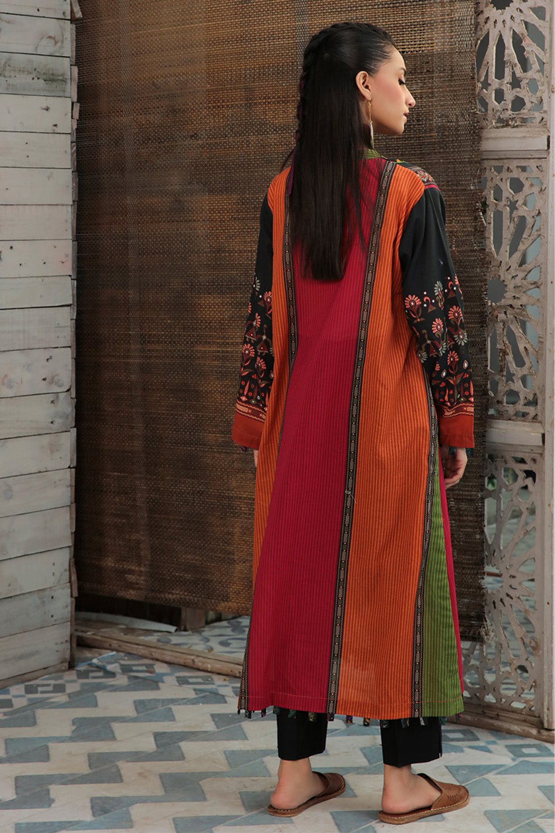 Embroidered Khaddar Shirt P0007