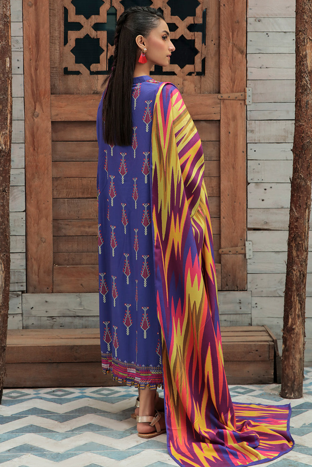 3 Piece - Embroidered Linen Suit P0024