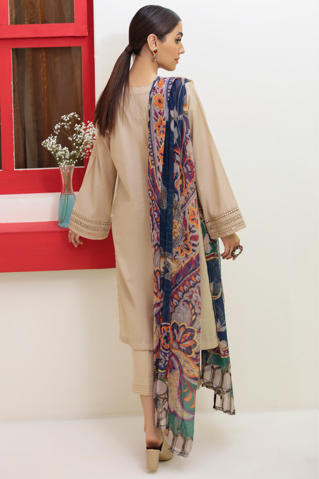 2PC Lawn Chicken Kari shirt With Chiffon Dupata P2098