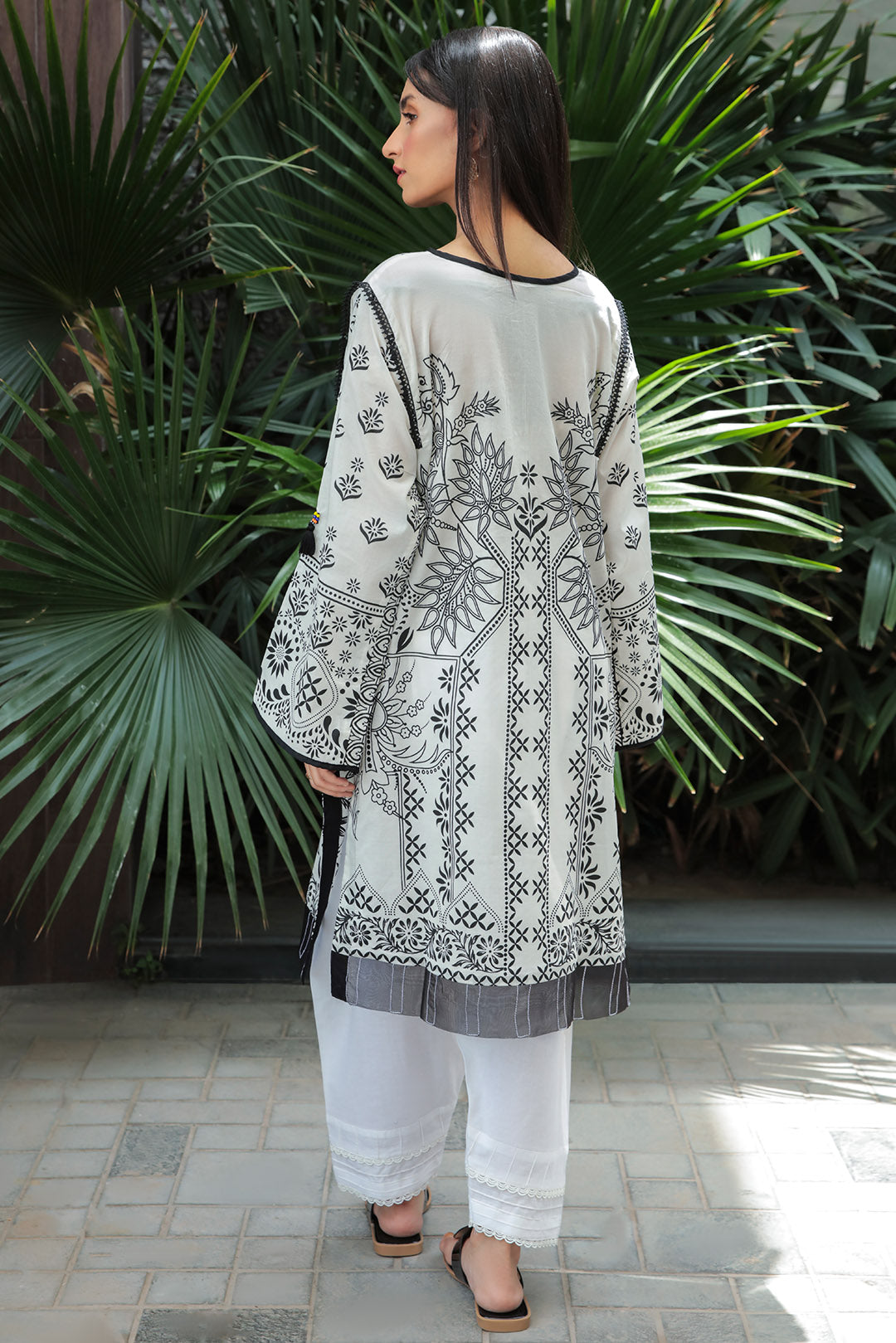 Single Shirt Lawn Paste Print With Embroidery P2411