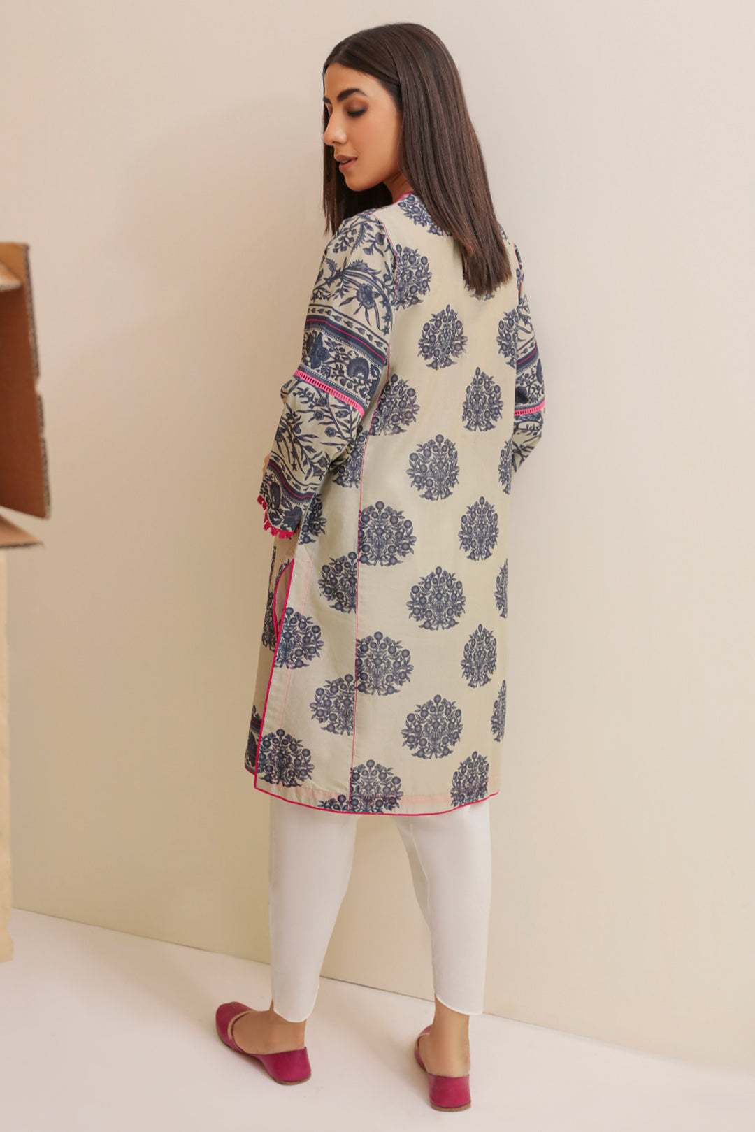 Single Shirt Lawn Digital Printed With Embroidery P2804