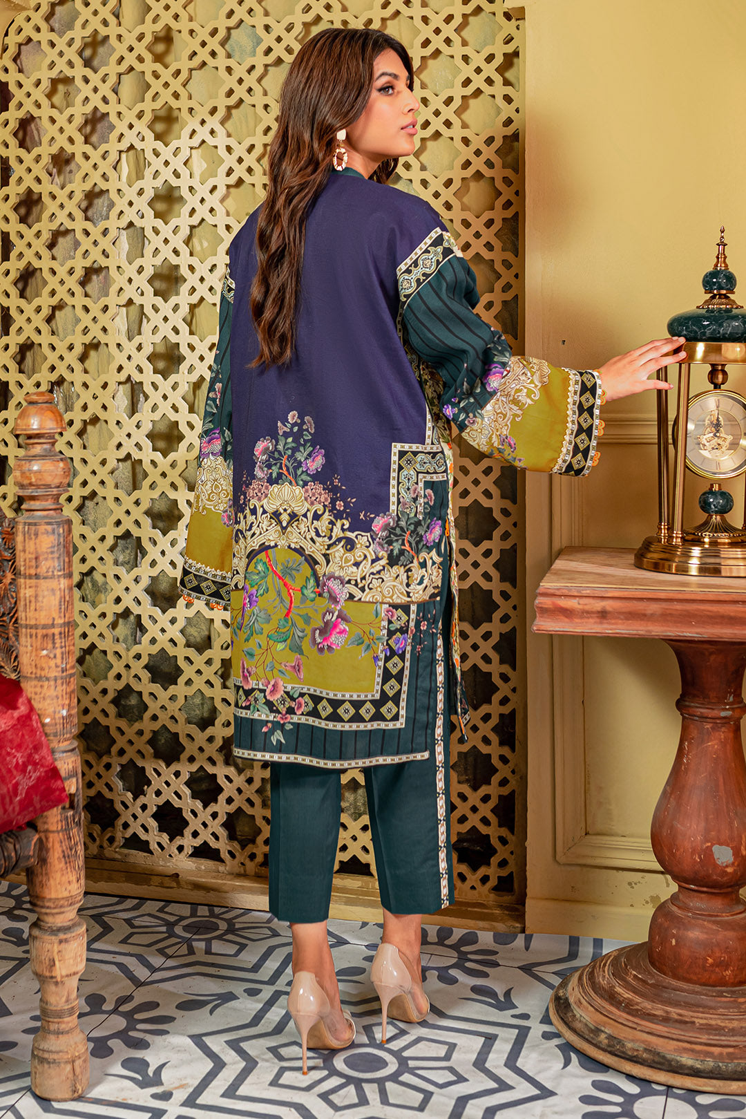 2 Piece - Printed Khaddar Suit U0057