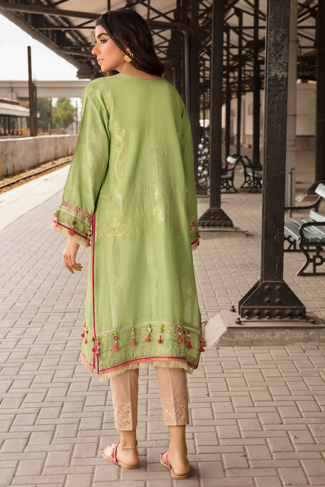 Single Dyed Jacquard Embroidered Shirt - Light Green U2361