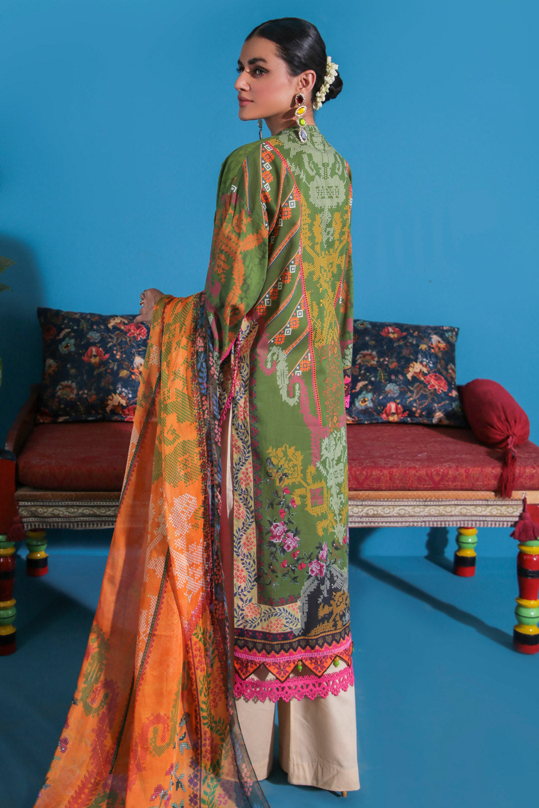 2PC Digital Lawn Embroidered U2401