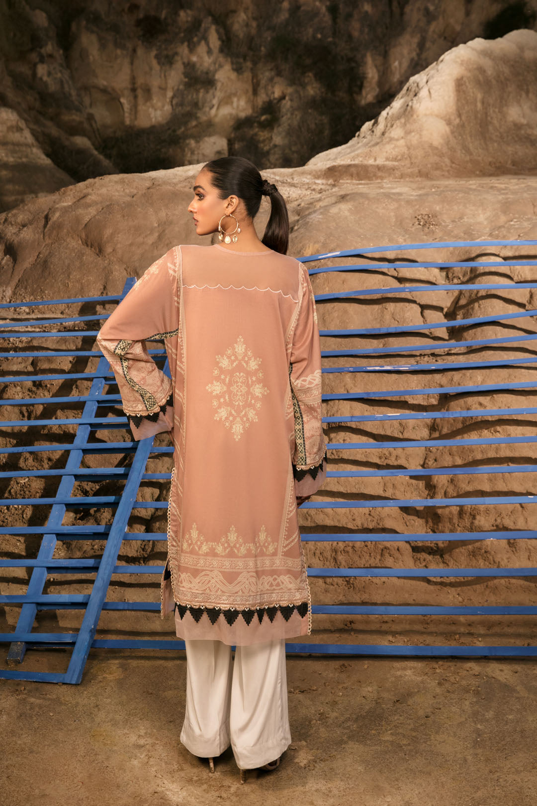 Single Shirt Lawn Digital Print U2471 - Tea Pink