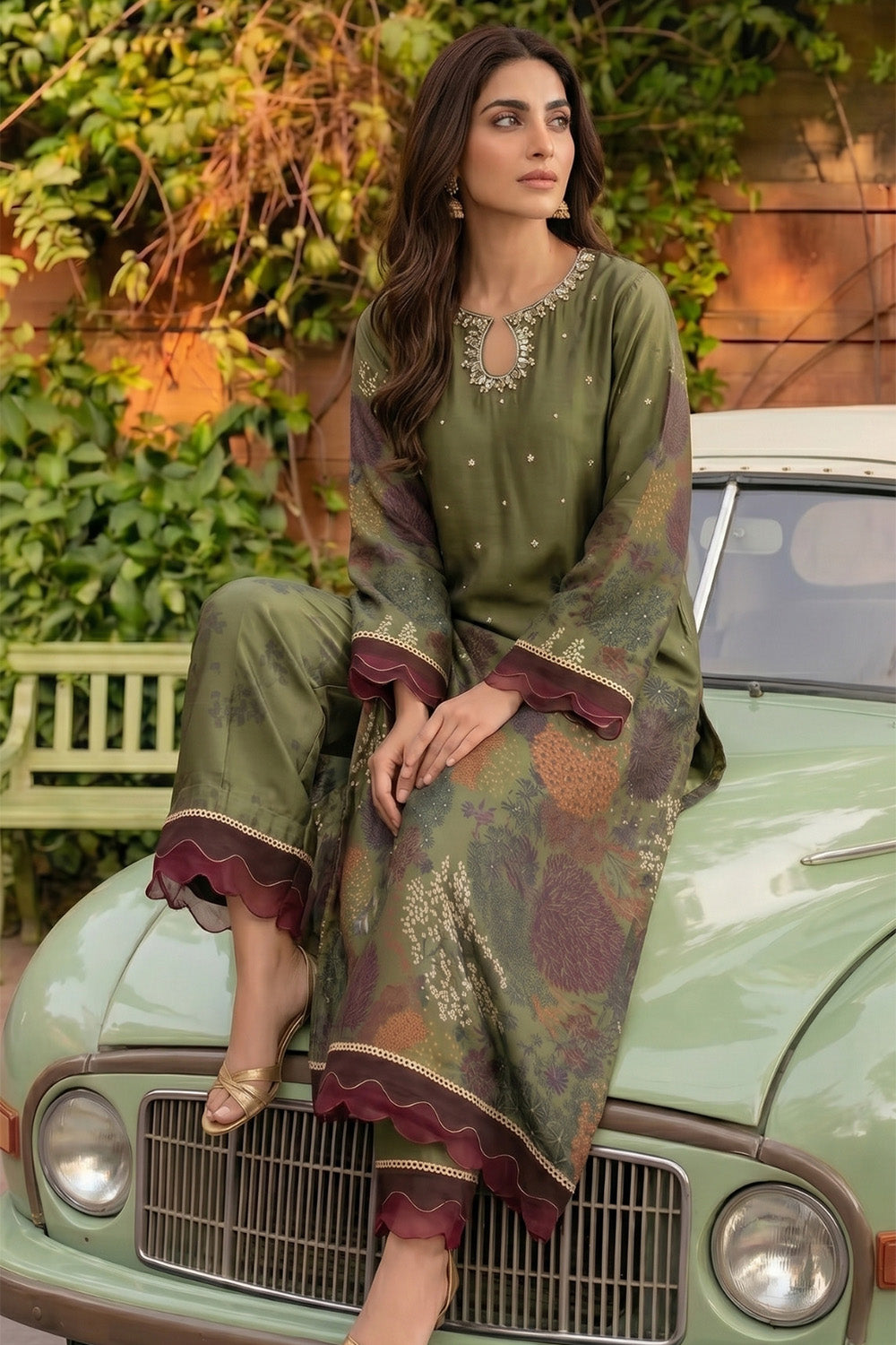 3 Piece - Embellished Printed Shamoz Silk Suit LFP1162