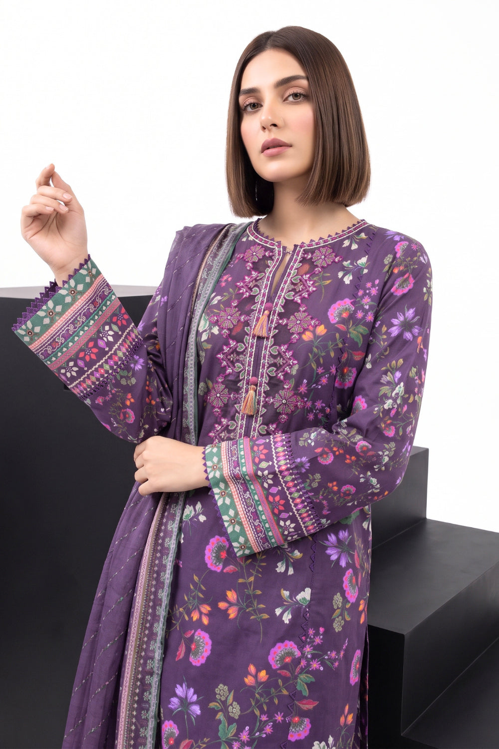 3 Piece - Embroidered Digital Printed Lawn Suit P001246