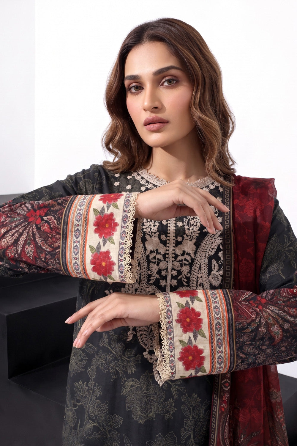 3 Piece - Embroidered Digital Printed Lawn Suit P001244