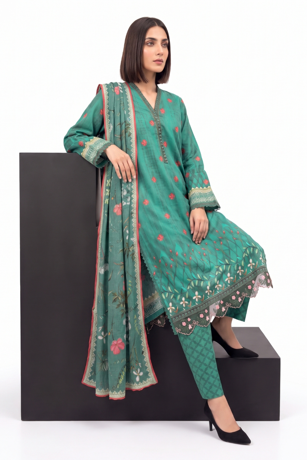 3 Piece - Embroidered Digital Printed Lawn Suit P001240