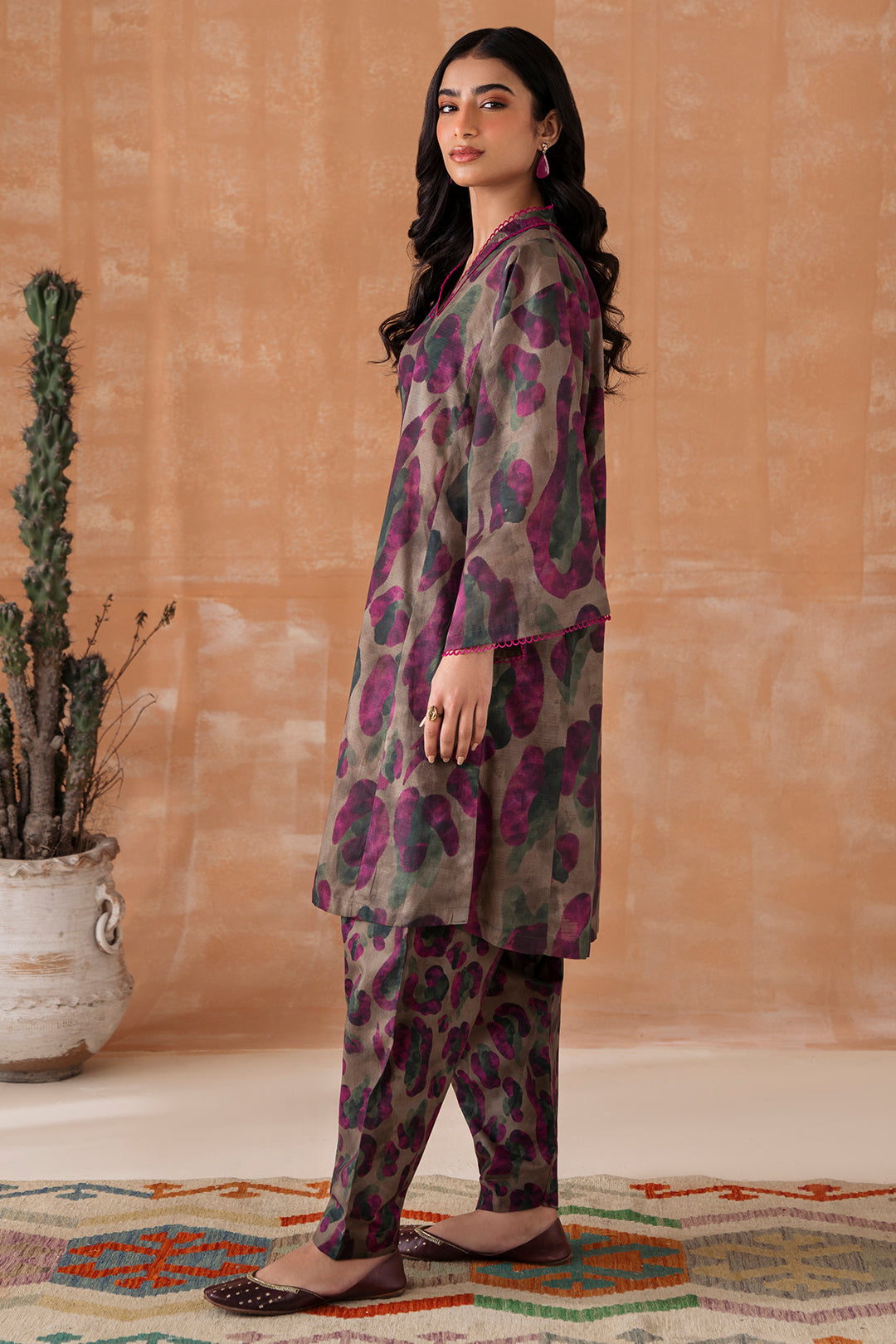 2 Piece - Digital Printed Textured Lawn Suit P1042