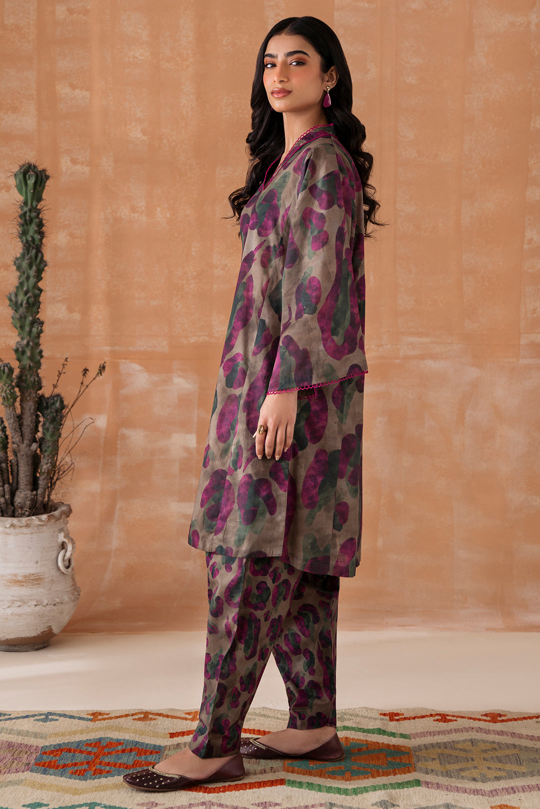 2 Piece - Digital Printed Lawn Suit P1042