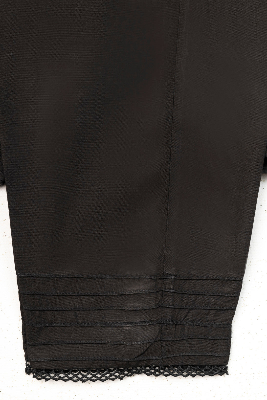 1 Piece - Dyed Slub Khaddar Cotton Trouser P0309