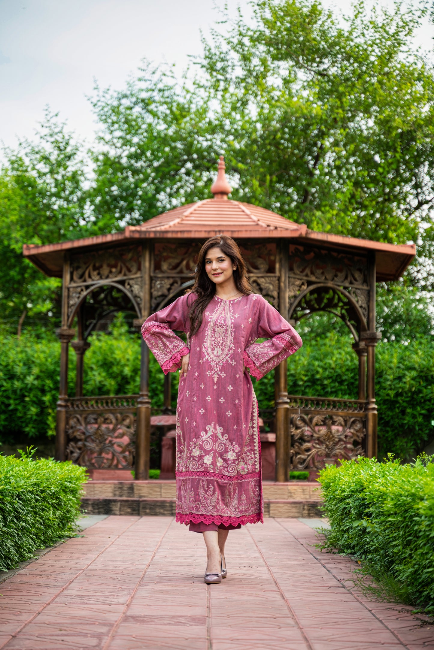 2 Piece - Embroidered Yarn Dyed Suit P0875