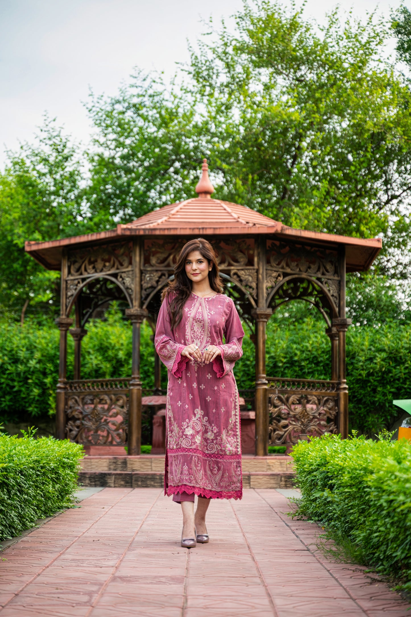 2 Piece - Embroidered Yarn Dyed Suit P0875