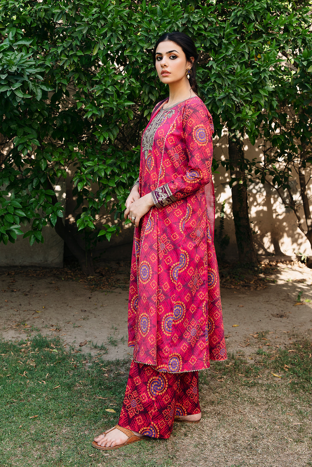 3 Piece -  Embroidered Lawn Suit U001128