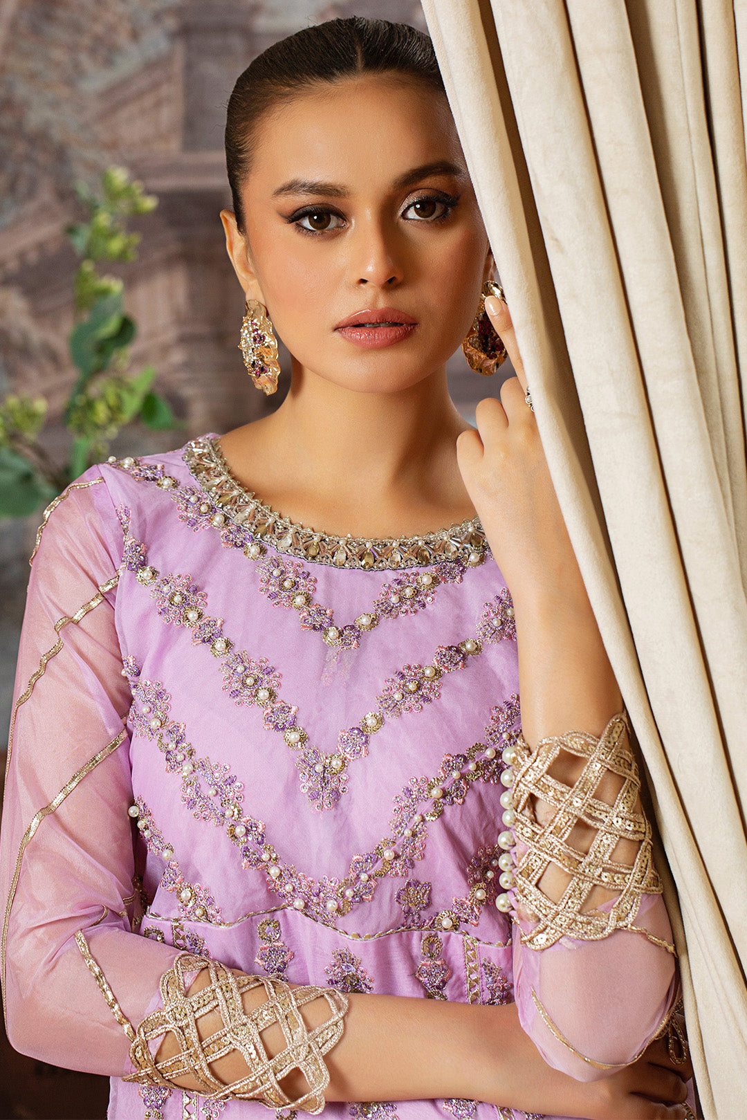 4 Piece - Embroidered Organza Suit L0956 – DeCLARE