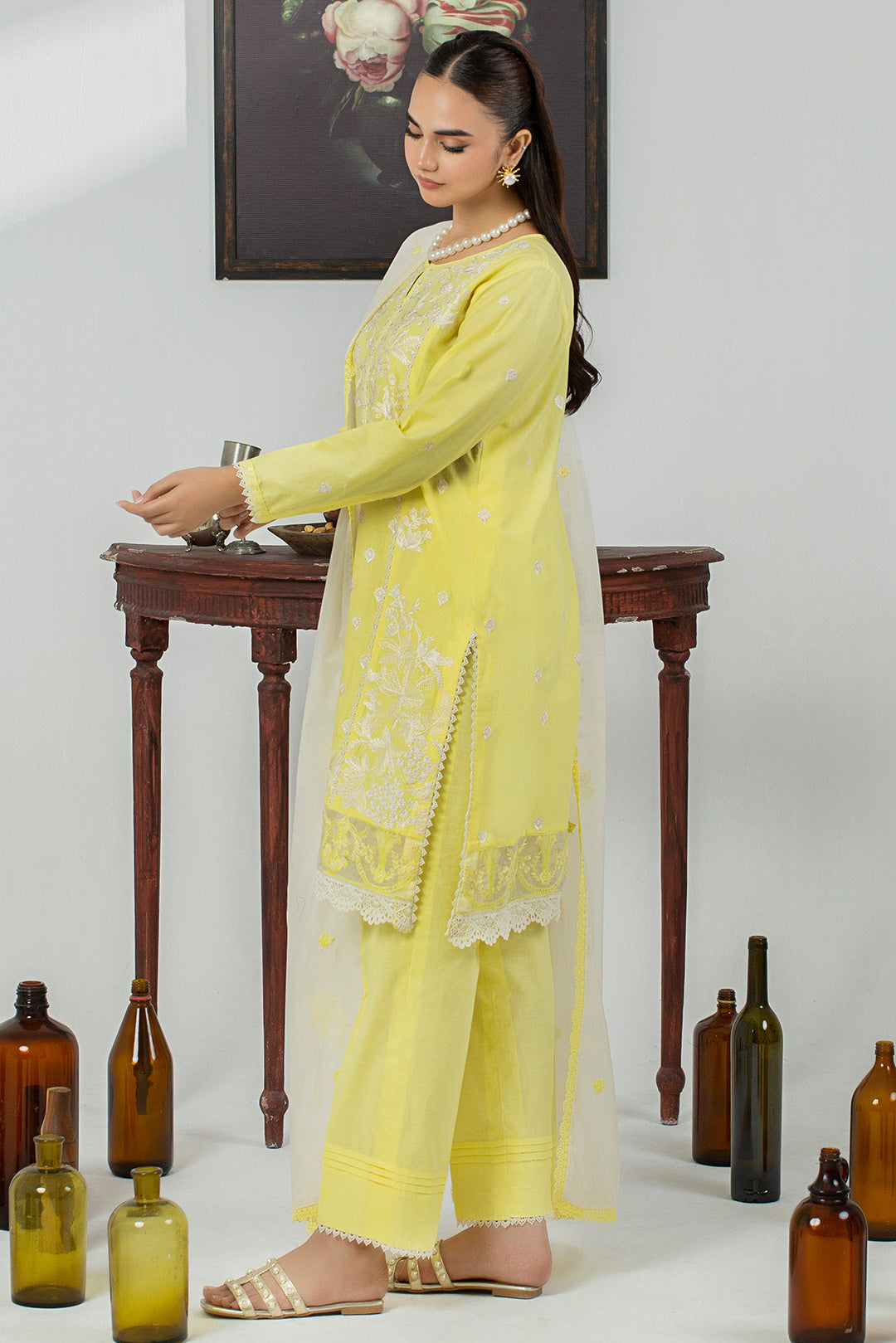 3 Piece - Embroidered Cotton Cambric Suit P001032