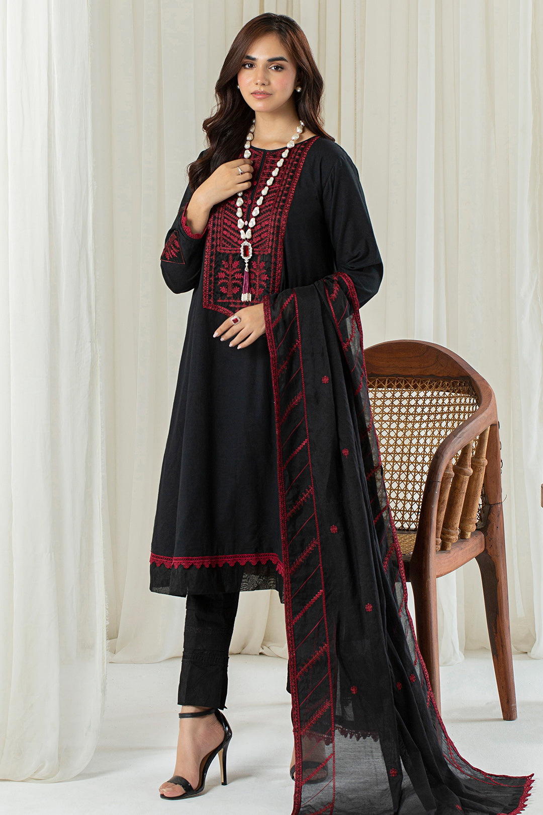 2 Piece - Embroidered Lawn Suit P001127