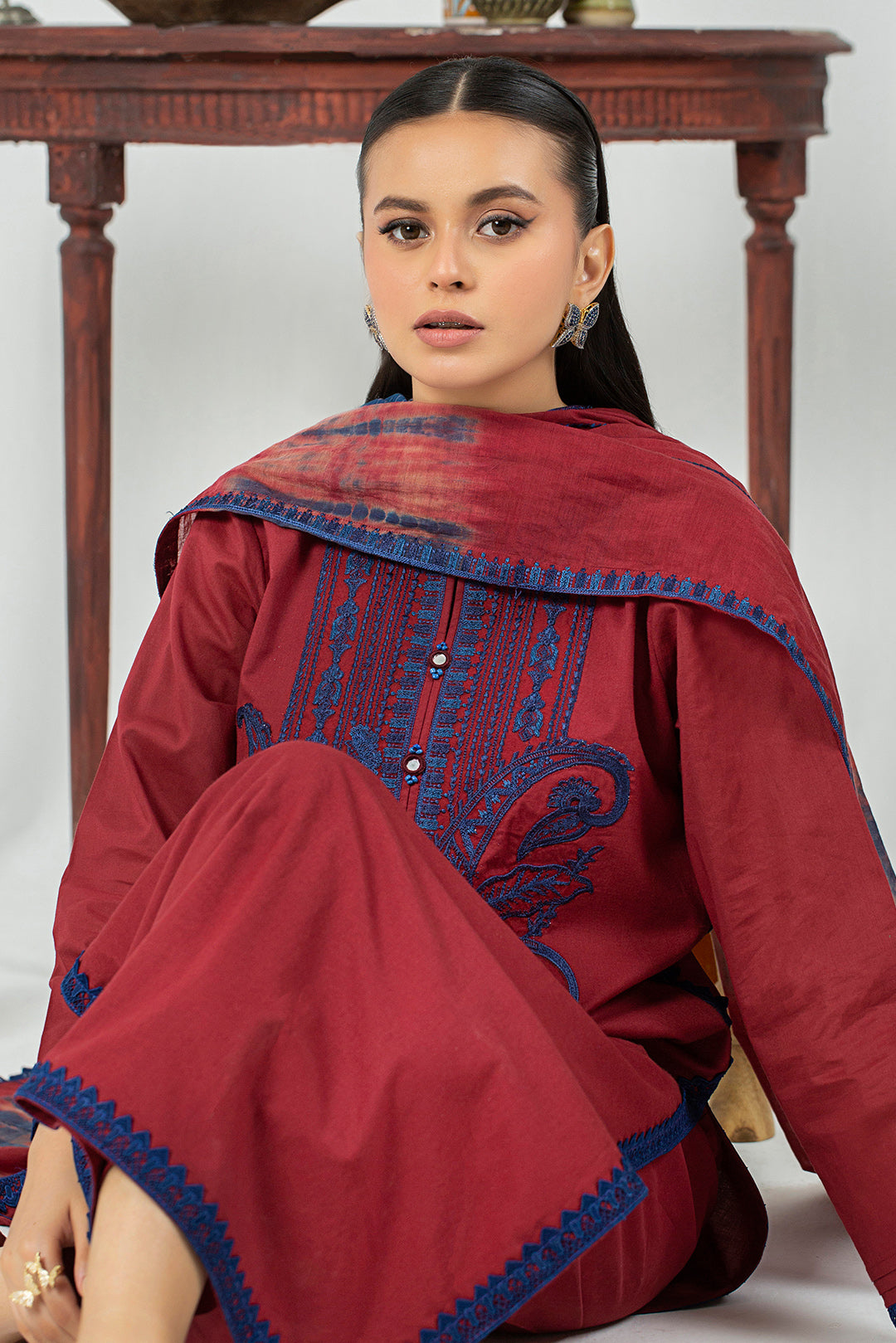 2 Piece - Embroidered Cotton Cambric Suit P001130