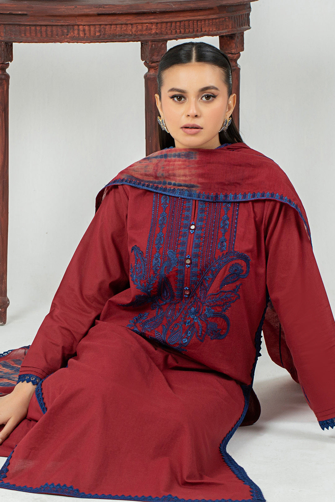 2 Piece - Embroidered Cotton Cambric Suit P001130