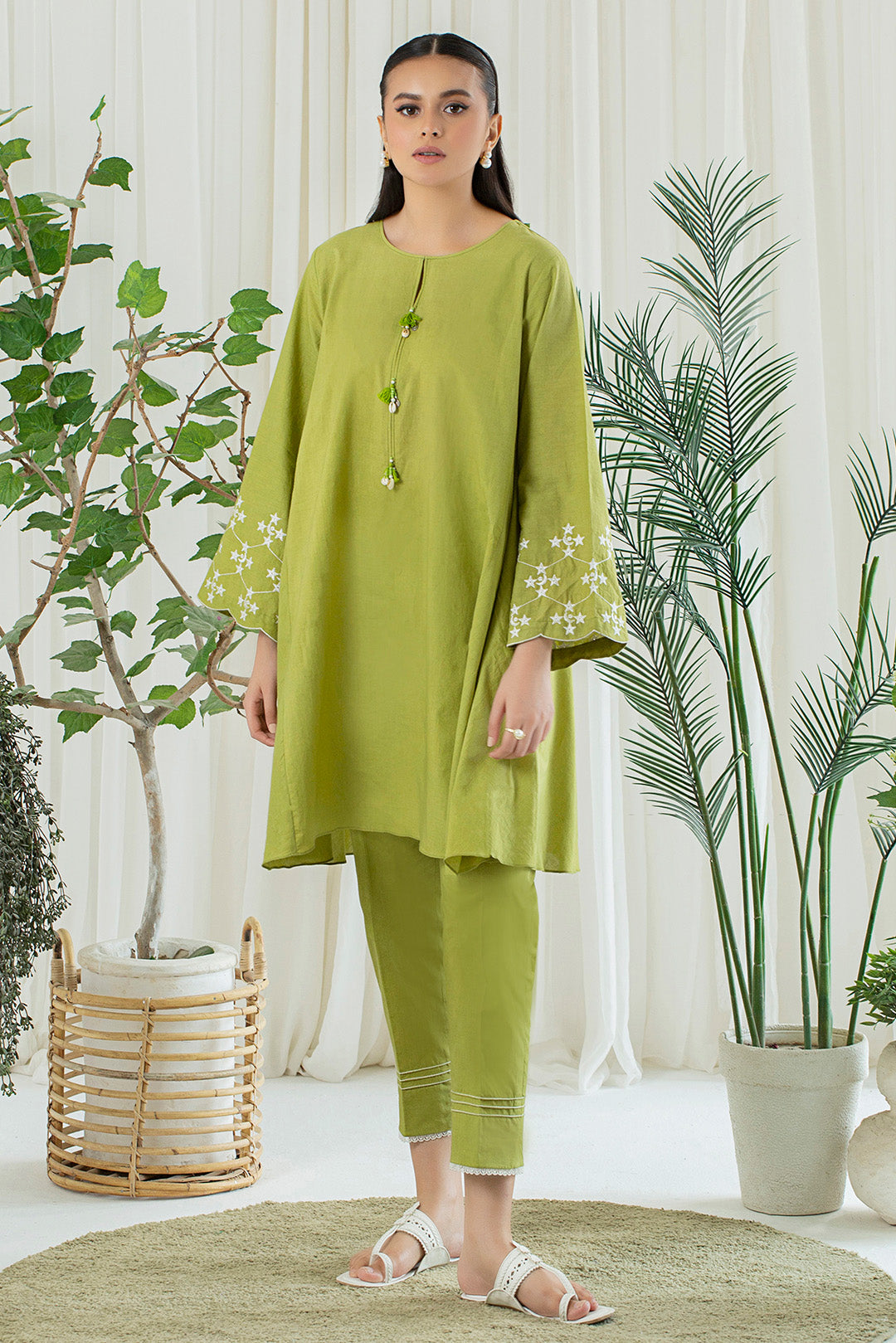 2 Piece - Embroidered Lawn Suit P001131