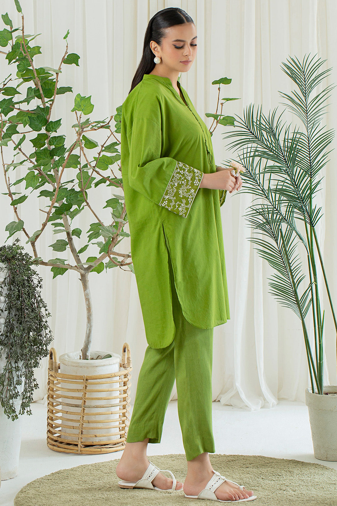 1 Piece - Embroidered Lawn Shirt P001134