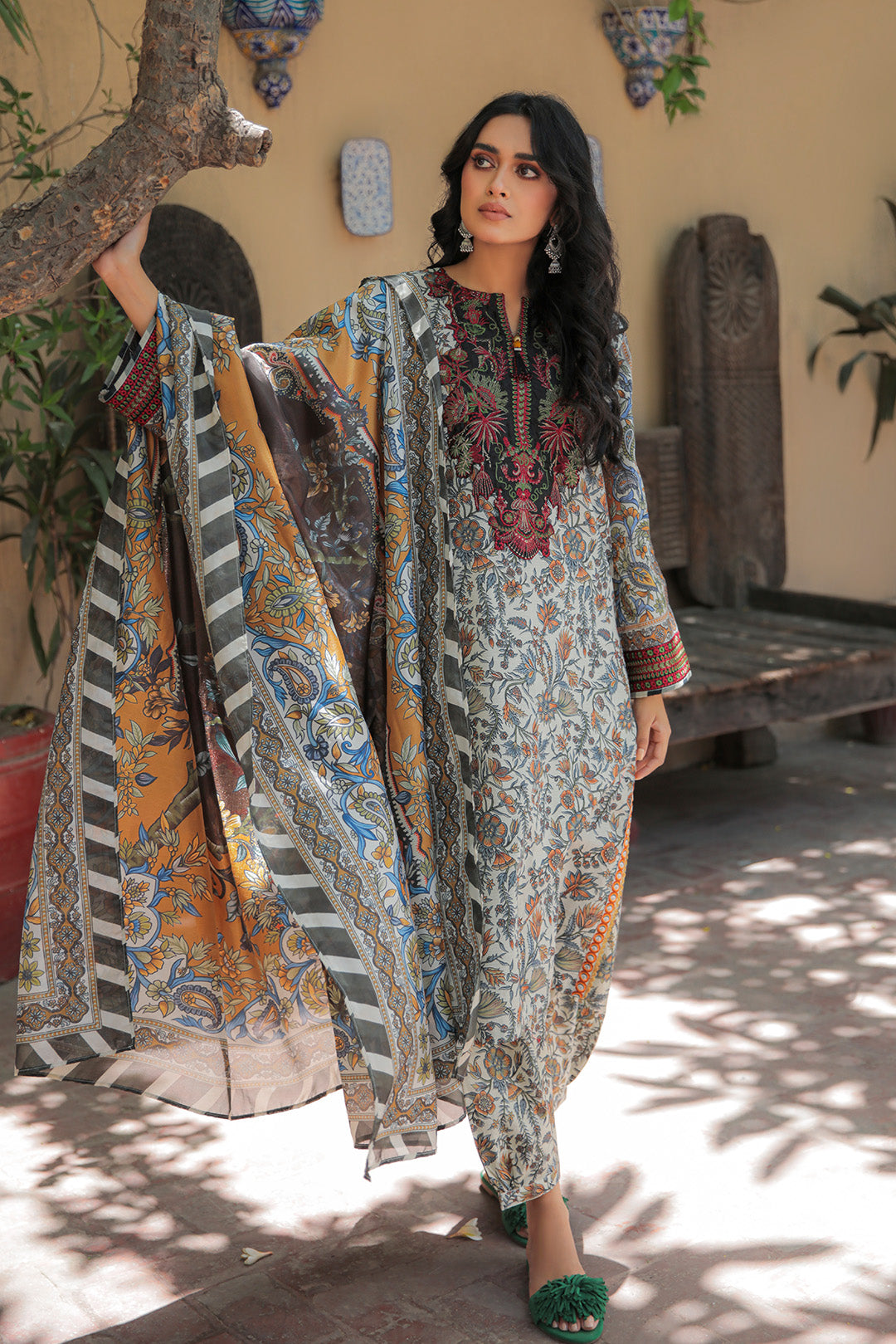 3 Piece - Embroidered Digital Printed Cotton Cambric Suit P0637B