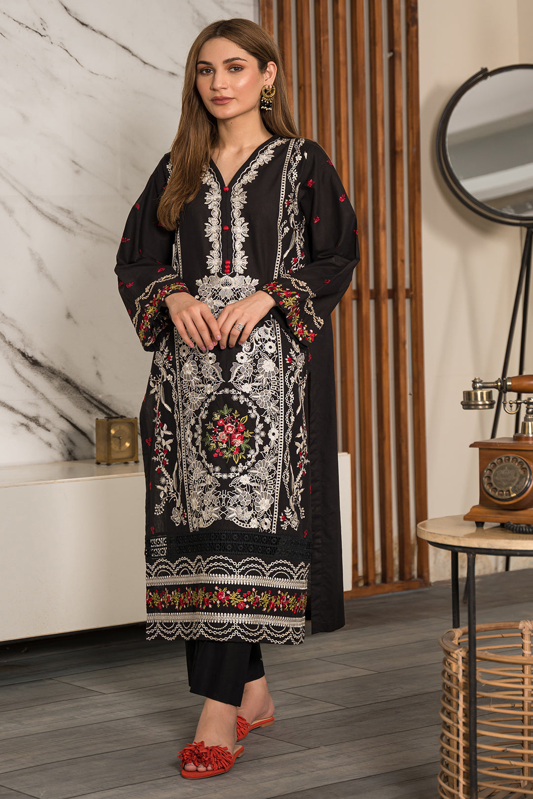 2 Piece - Dyed Embroidered Cotton Cambric Suit P0795