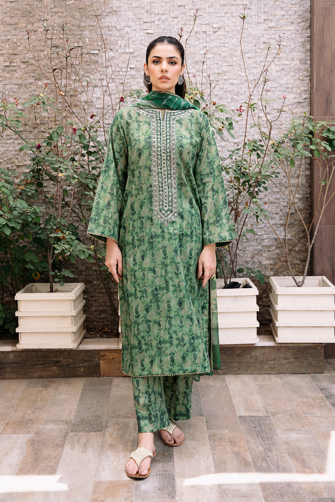 3 Piece - Embroidered Lawn Suit P1096A