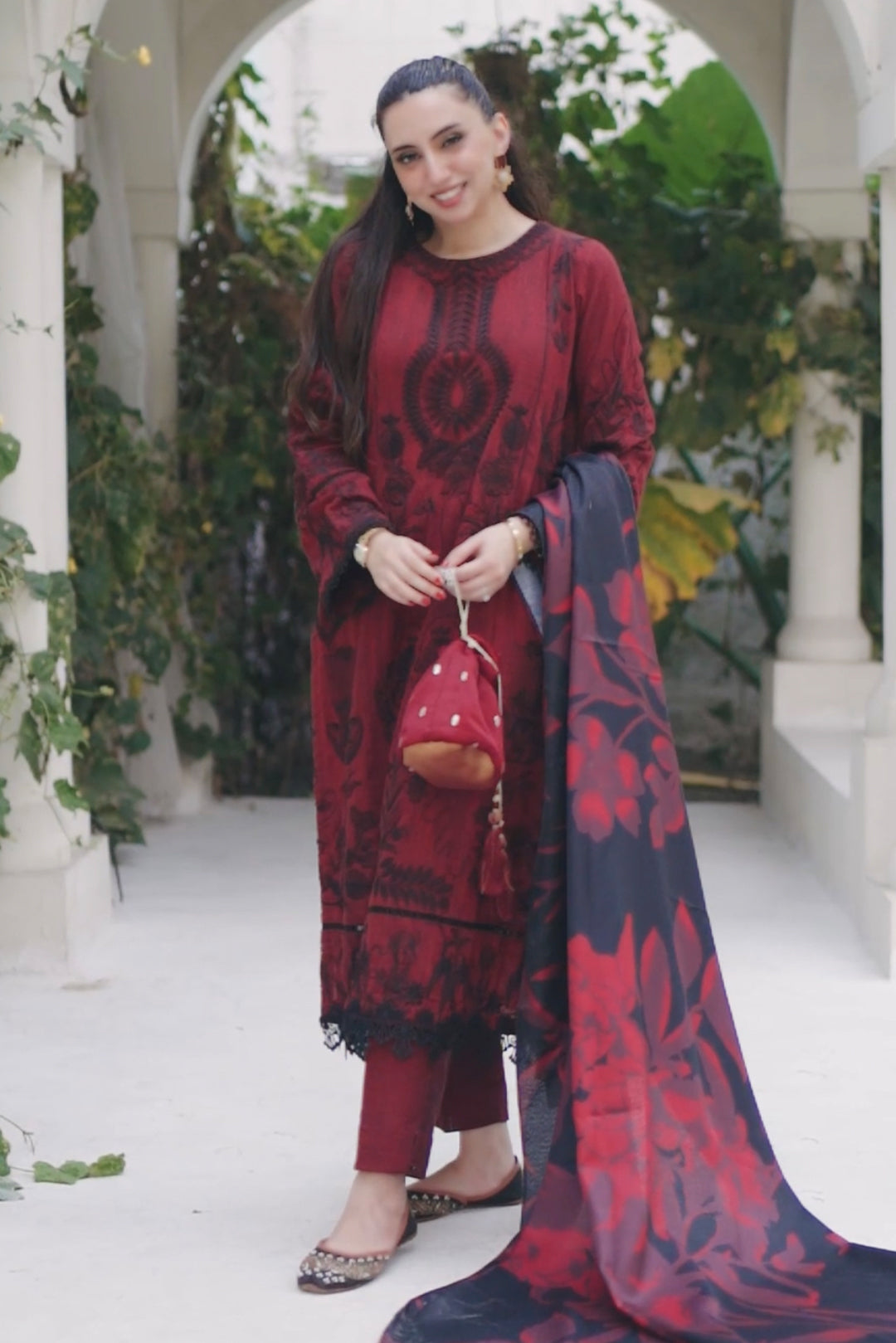 3 Piece - Embroidered Yarn Suit PB930