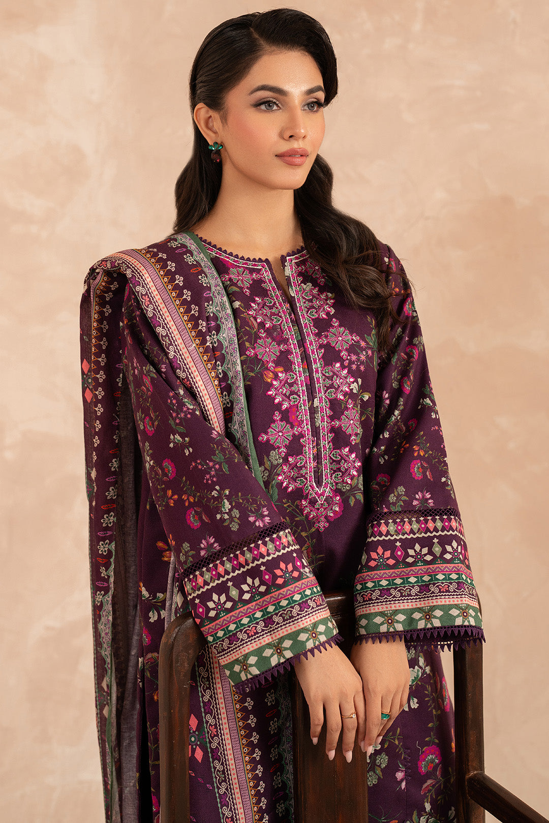 3 Piece - Embroidered Digital Printed Khaddar Suit U001181