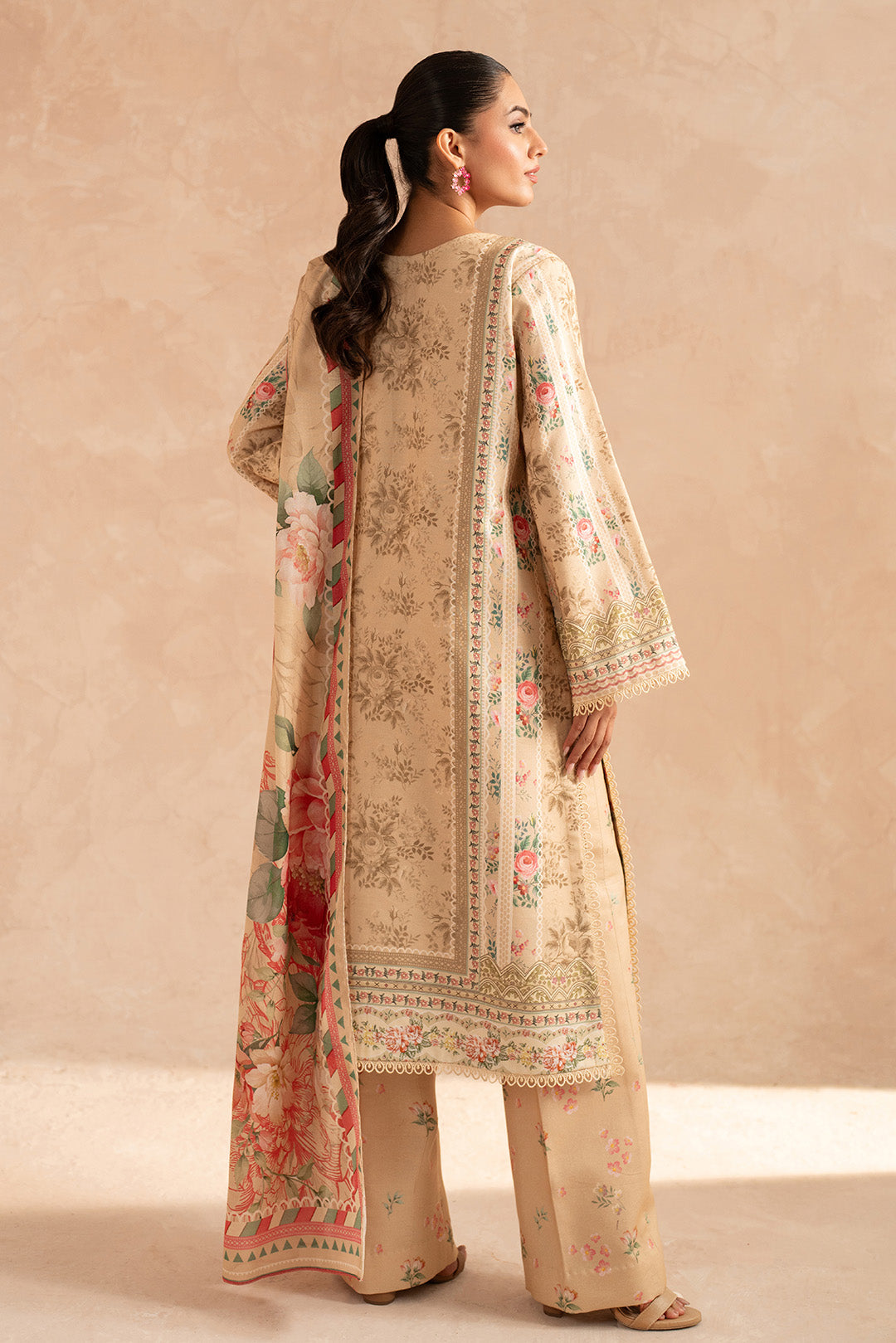 3 Piece - Embroidered Digital Printed Khaddar Suit U001186