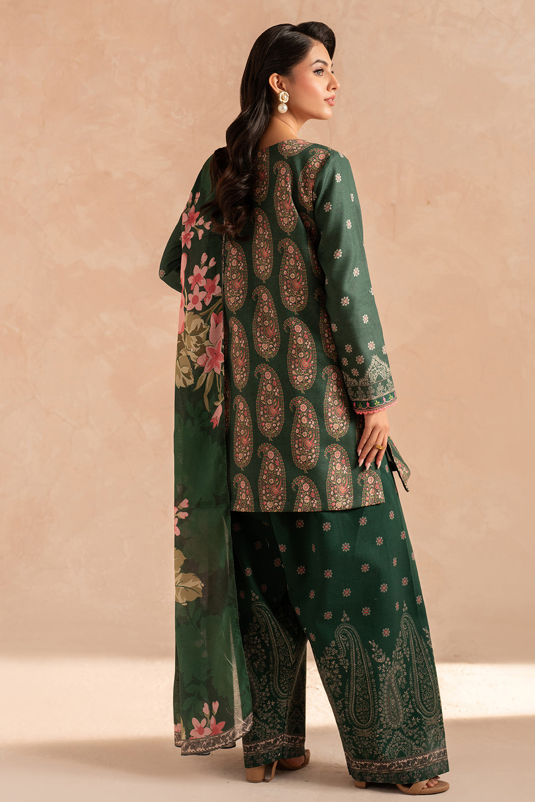 3 Piece - Embroidered Digital Printed Khaddar Suit U001188