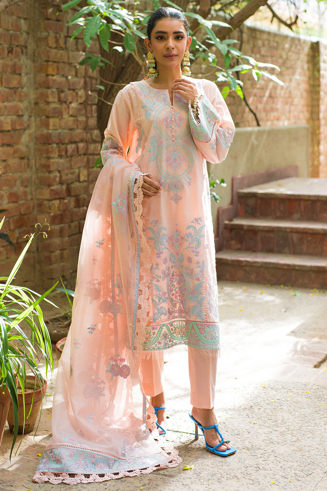 3 Piece - Dyed Embroidered Lawn Suit U0773