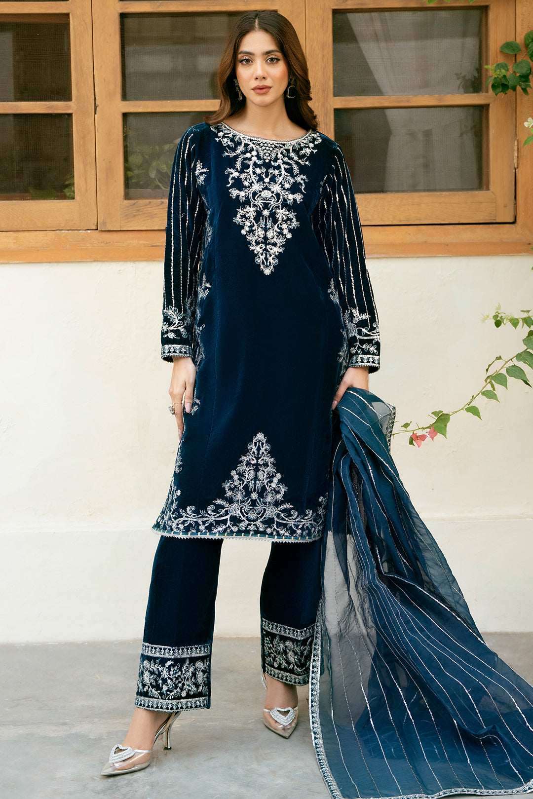 3 Piece - Embroidered Premium Velvet Suit V1012