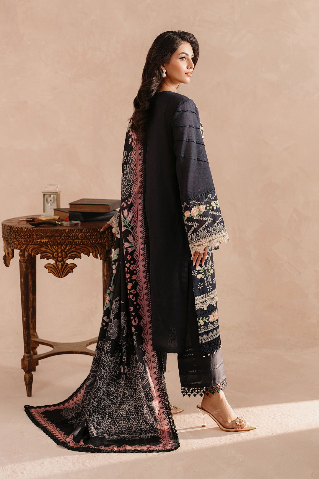 3 Piece - Embroidered Khaddar Suit LU01196