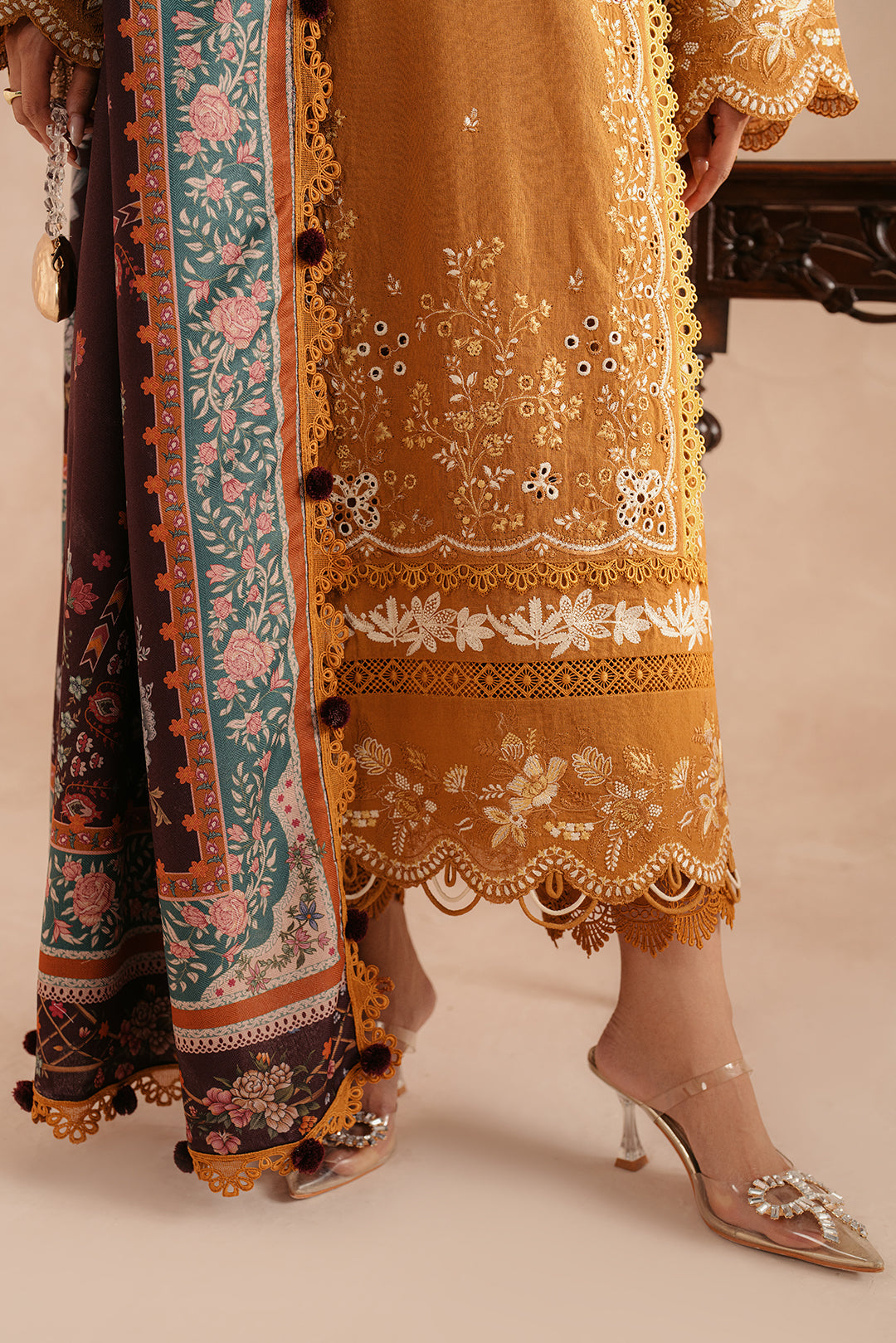 3 Piece - Embroidered Khaddar Suit LU01198