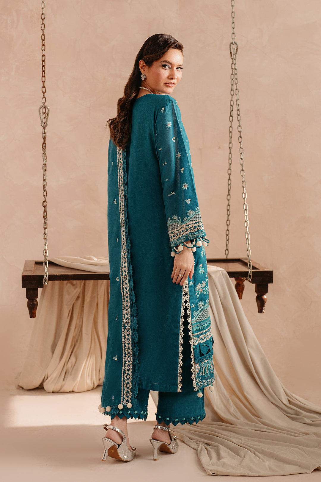 3 Piece - Embroidered Khaddar Suit LU01194