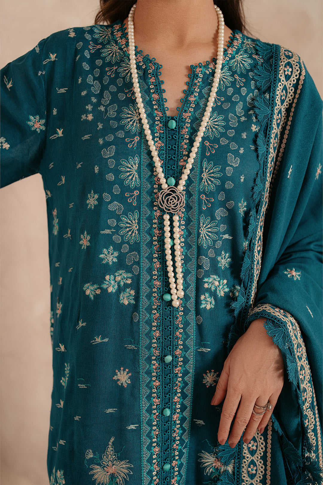 3 Piece - Embroidered Khaddar Suit LU01194