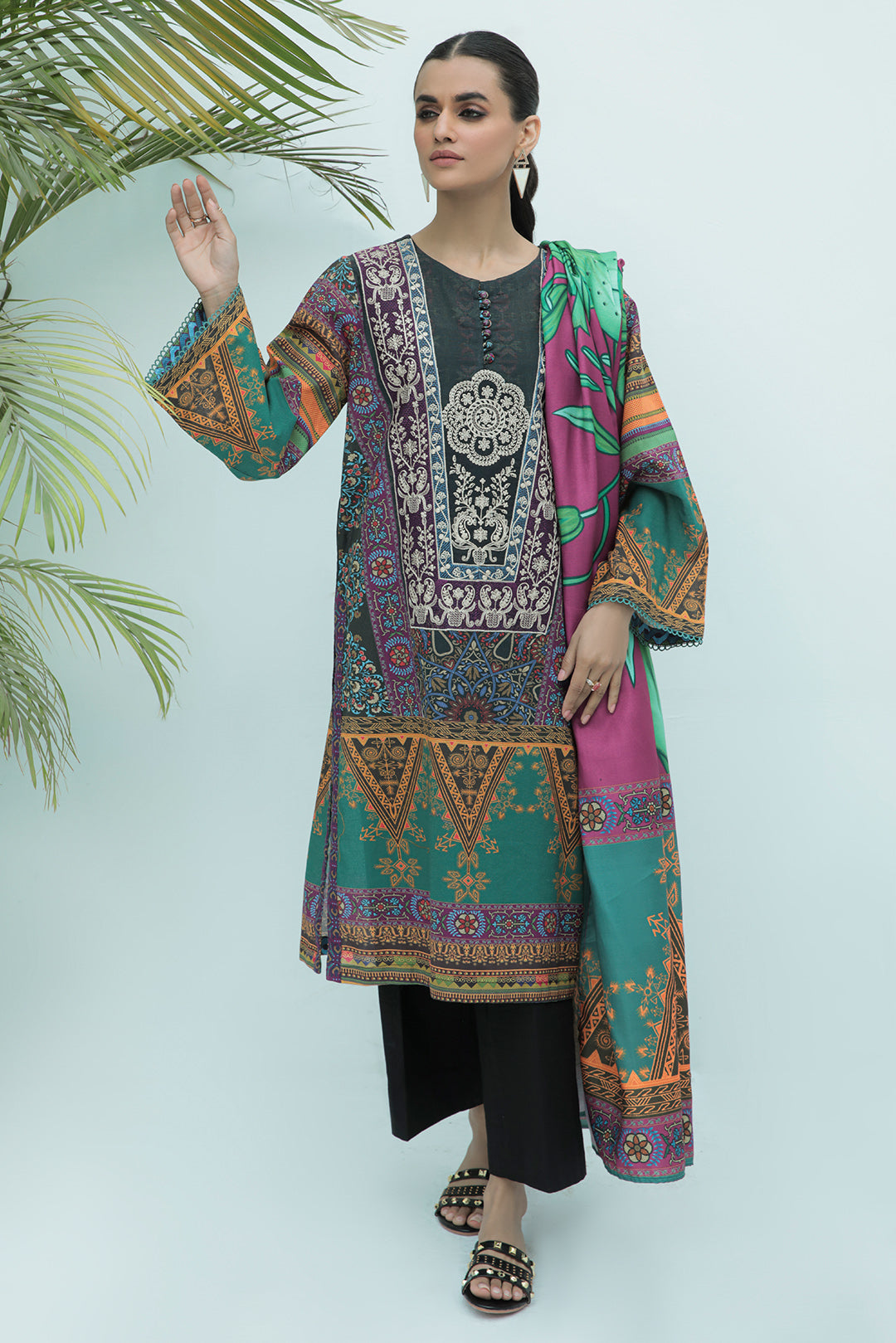 2 Piece - Embroidered Printed Plain Khaddar Suit P0023
