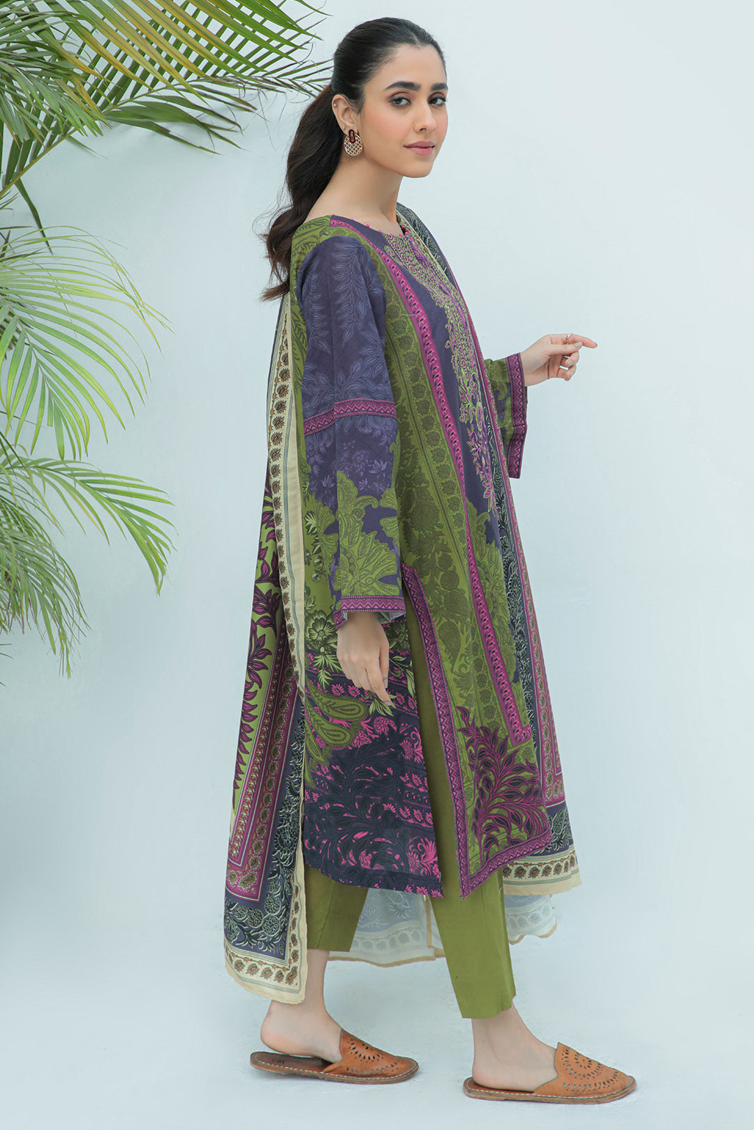 3 Piece  - Digital Printed Embroidered Plain Khaddar Suit P0041A