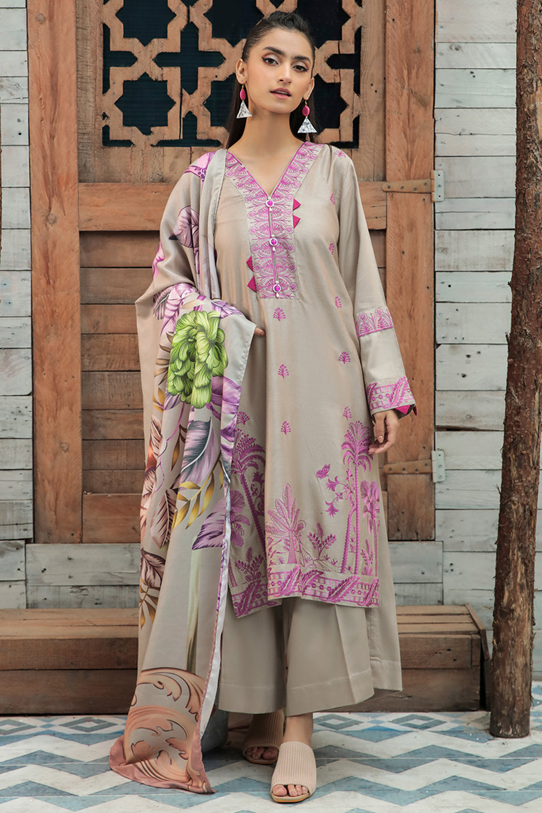 3 Piece - Embroidered Linen Suit P0047