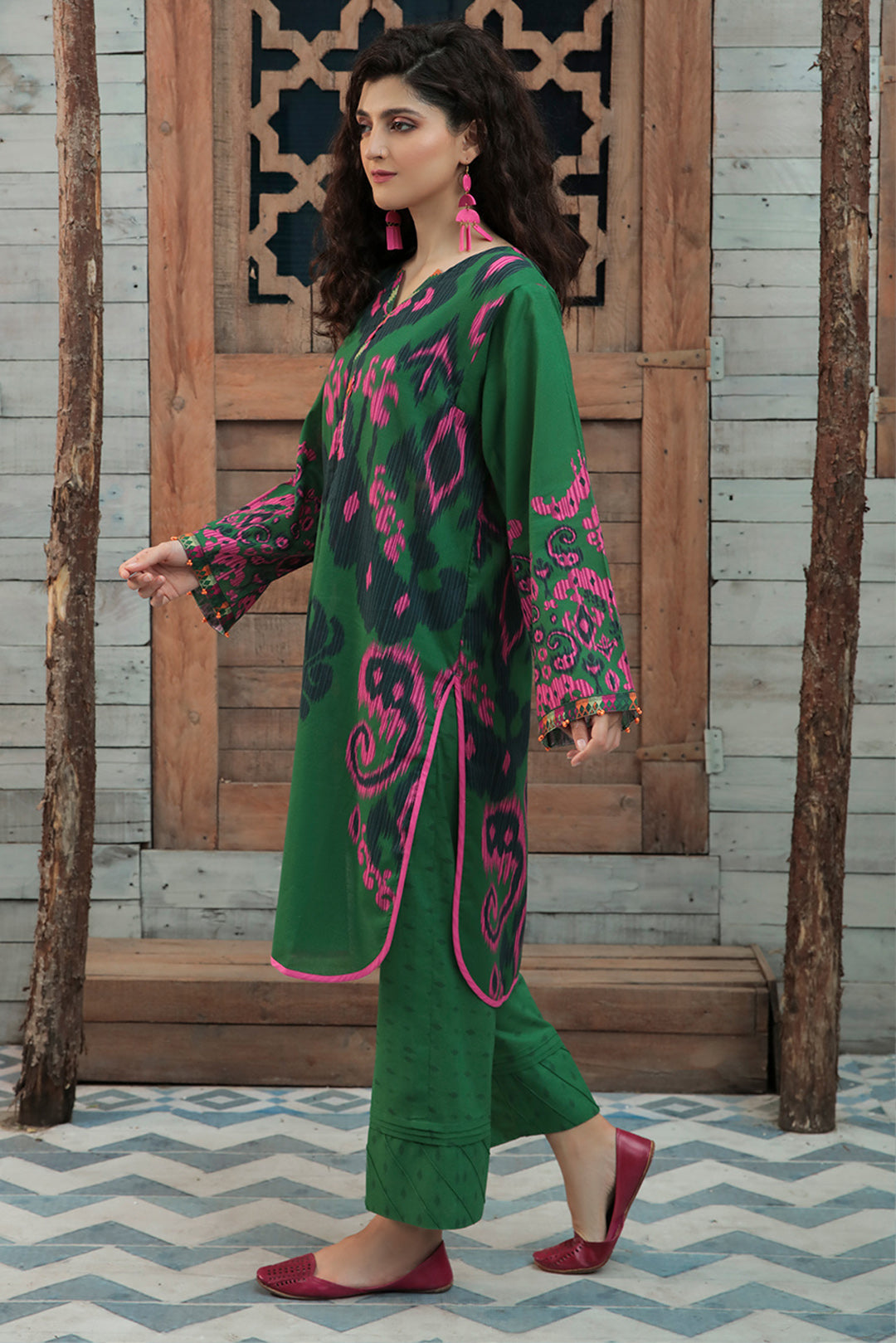 green 2pcs Printed Khaddar suit