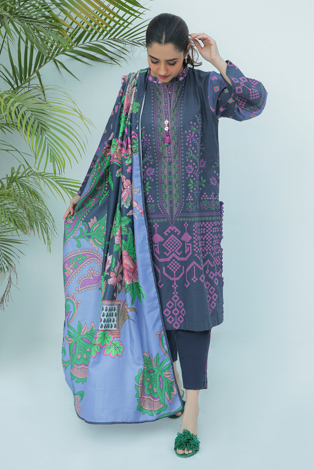 2 Piece - Digital Printed Slub Khaddar Cotton Suit P0257