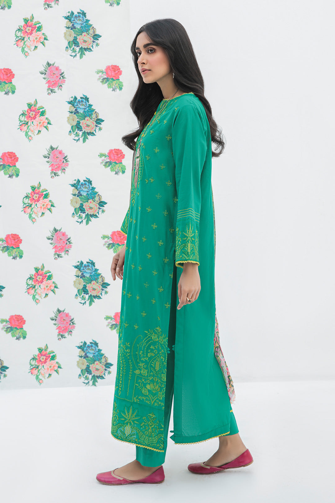 3 Piece - Embroidered Dyed Lawn Shirt P0470 (SO)